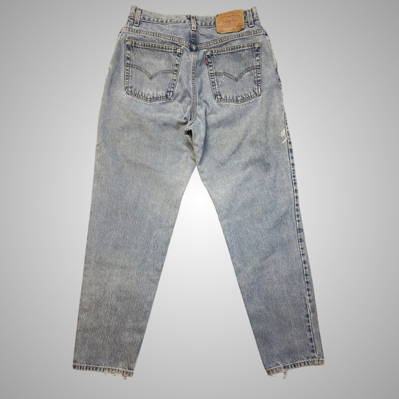 Vintage Levis 550 Relaxed Fit Tapered Leg Light Wash Jeans Womens 12 MIS M 30x30 - Picture 3 of 14